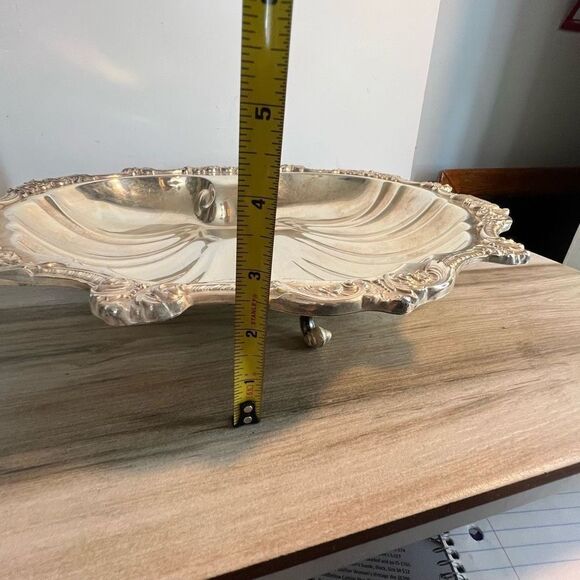 Vintage Old English POOLE Silver Plate Large ShellServing  Vintage Old English POOLE Silver Plate Large Shell  Serving Bowl 5013 Heirloom